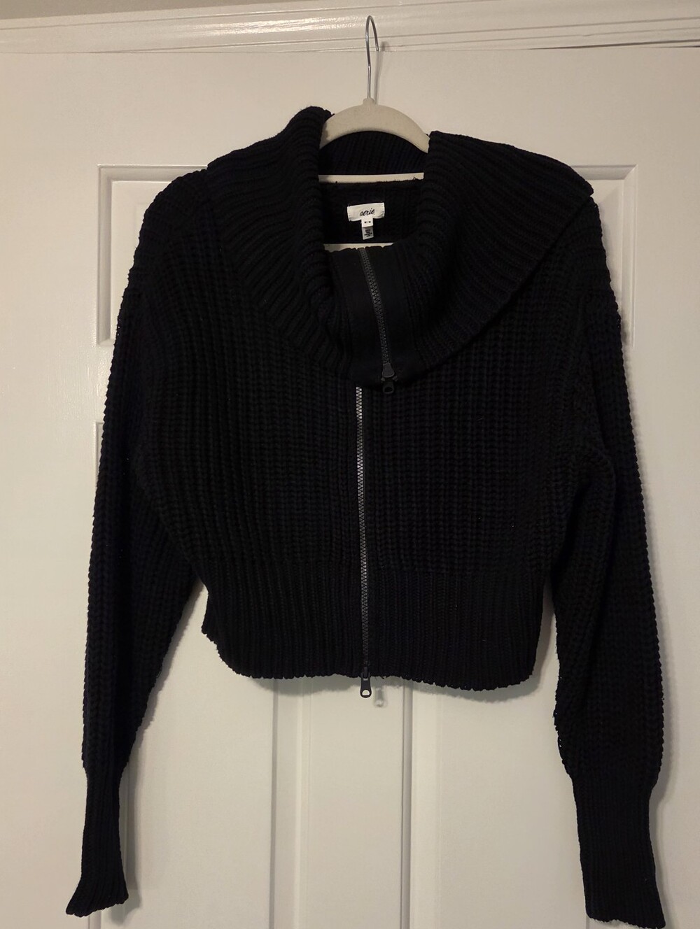 Aerie cropped chunky knit double zip cardigan sweater- black medium